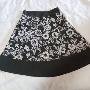 Tommy Hilfiger Floral Green and White Women's Skirt